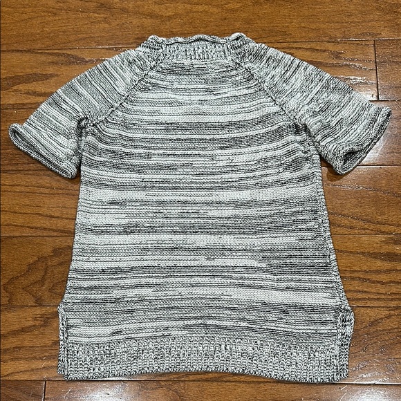 Cabi black and white marled short sleeve knit Sweater - Picture 7 of 7
